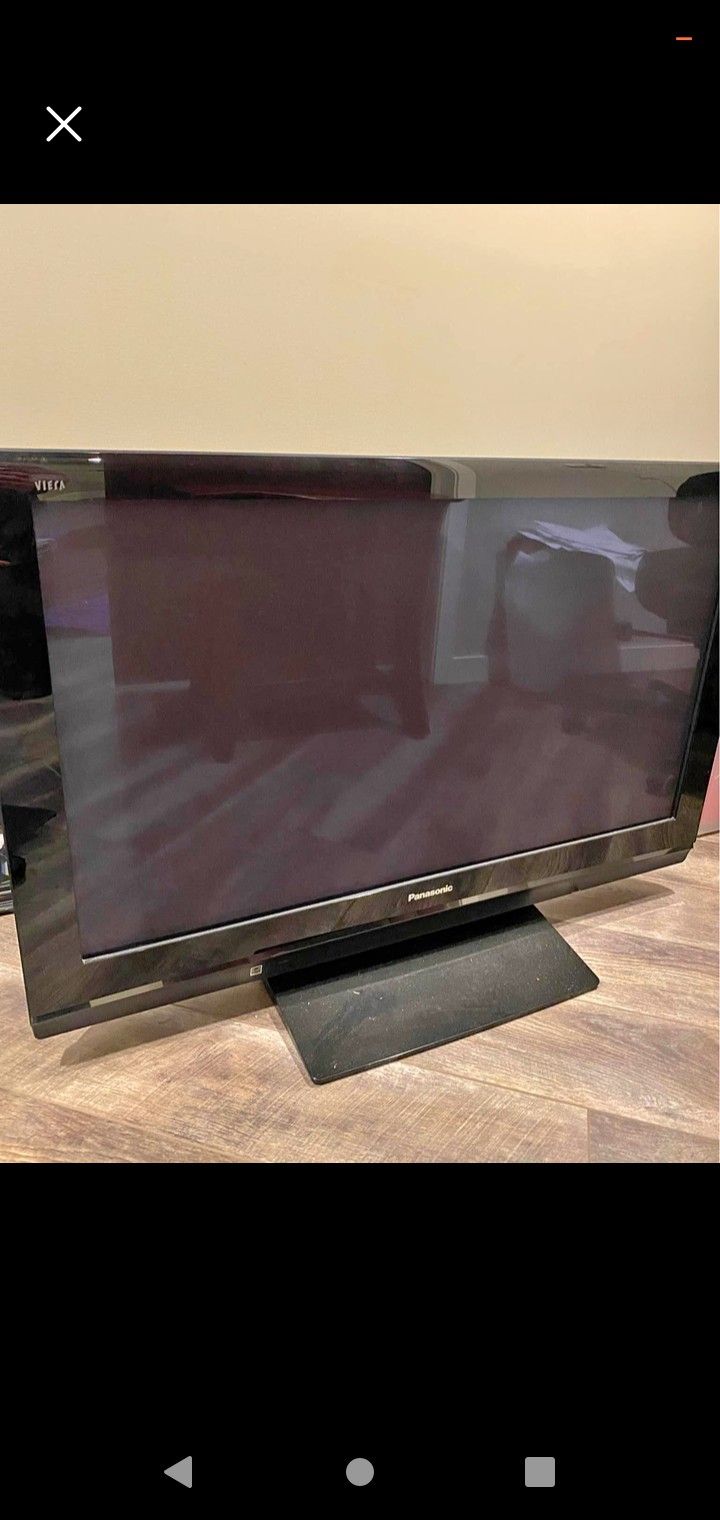 60" PANASONIC TELEVISION