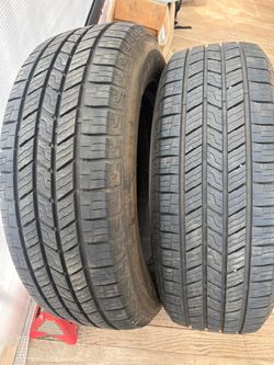 Set of 2 All-Season Tires