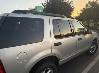 2005 Ford Explorer