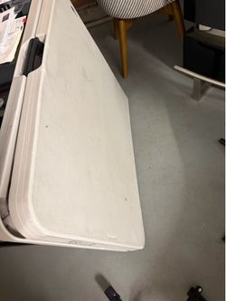 Plastic table’s lifetime