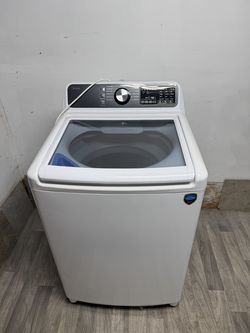 Midea washer laundry