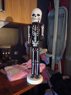 18 inch nutcracker