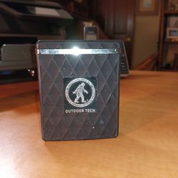 Outdoor Tech Kodiak Plus 2.0 Waterproof Rugged 10,000mAH Power Bank Flash Light