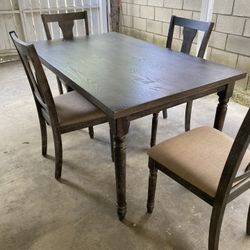 Dinning Table