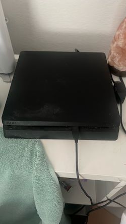 PS4  and controllers