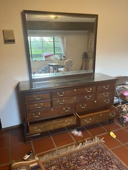 Antique Dresser With The Mirror It Has Glass Top Very Good Condition