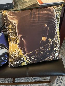 P!NK pillows.