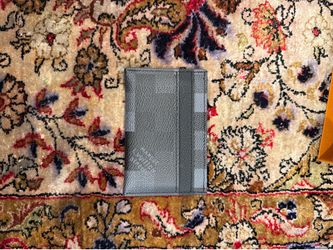 louis vuitton marque wallet card holder