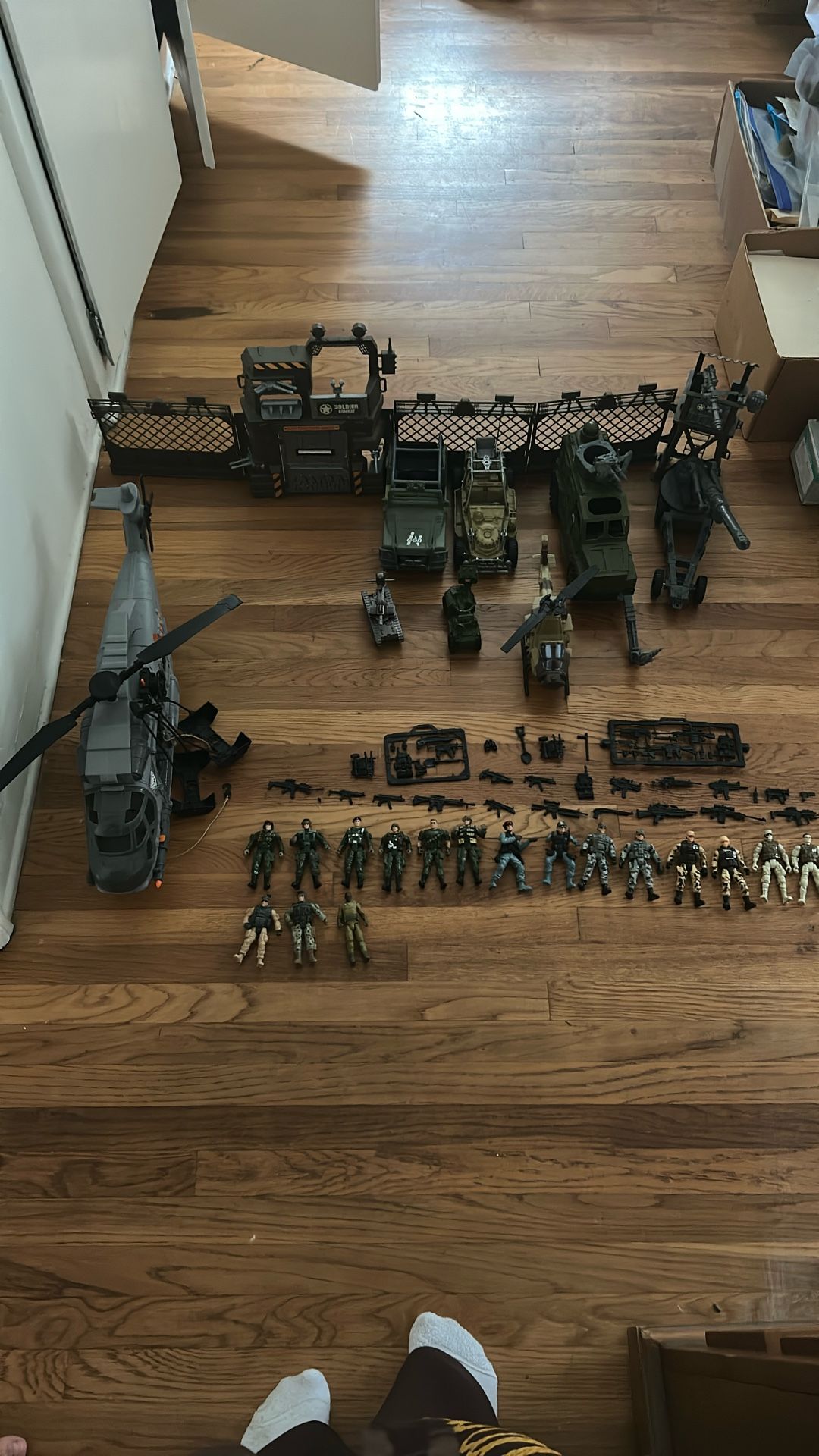 HUGE LOT Of Army Toys And Vehicles!!