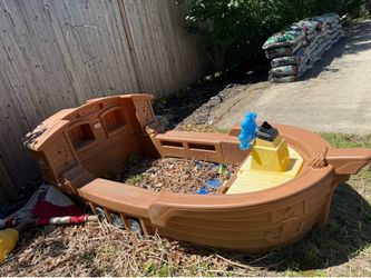 Free little tykes pirate ship