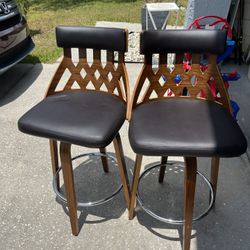 2 Chairs