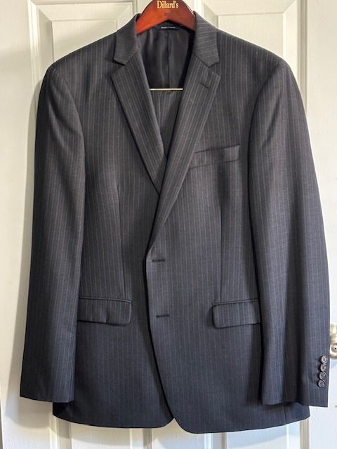Ralph Lauren Men’s Wool Suit - Size 42 R