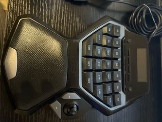 Logitech g13 Programmable Keyboard with LCD display and joystick