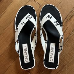 Chanel CC logo Sandals SS22