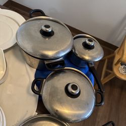 Set Of 2 Made In Japan 