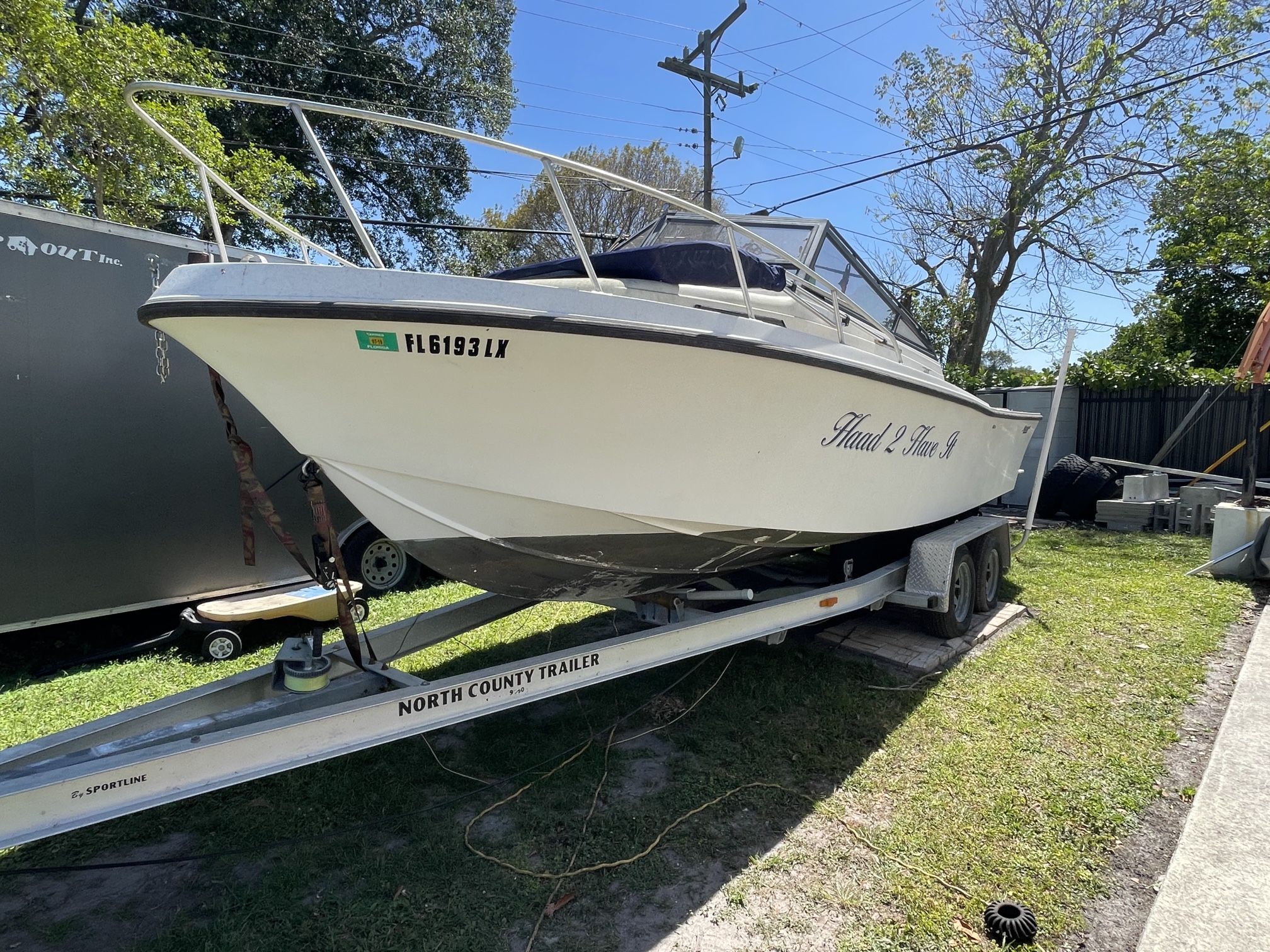 1989 Mako 224 Walk around 