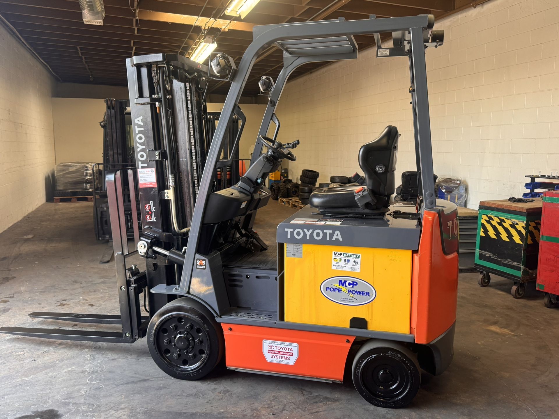 2025 toyota forklift