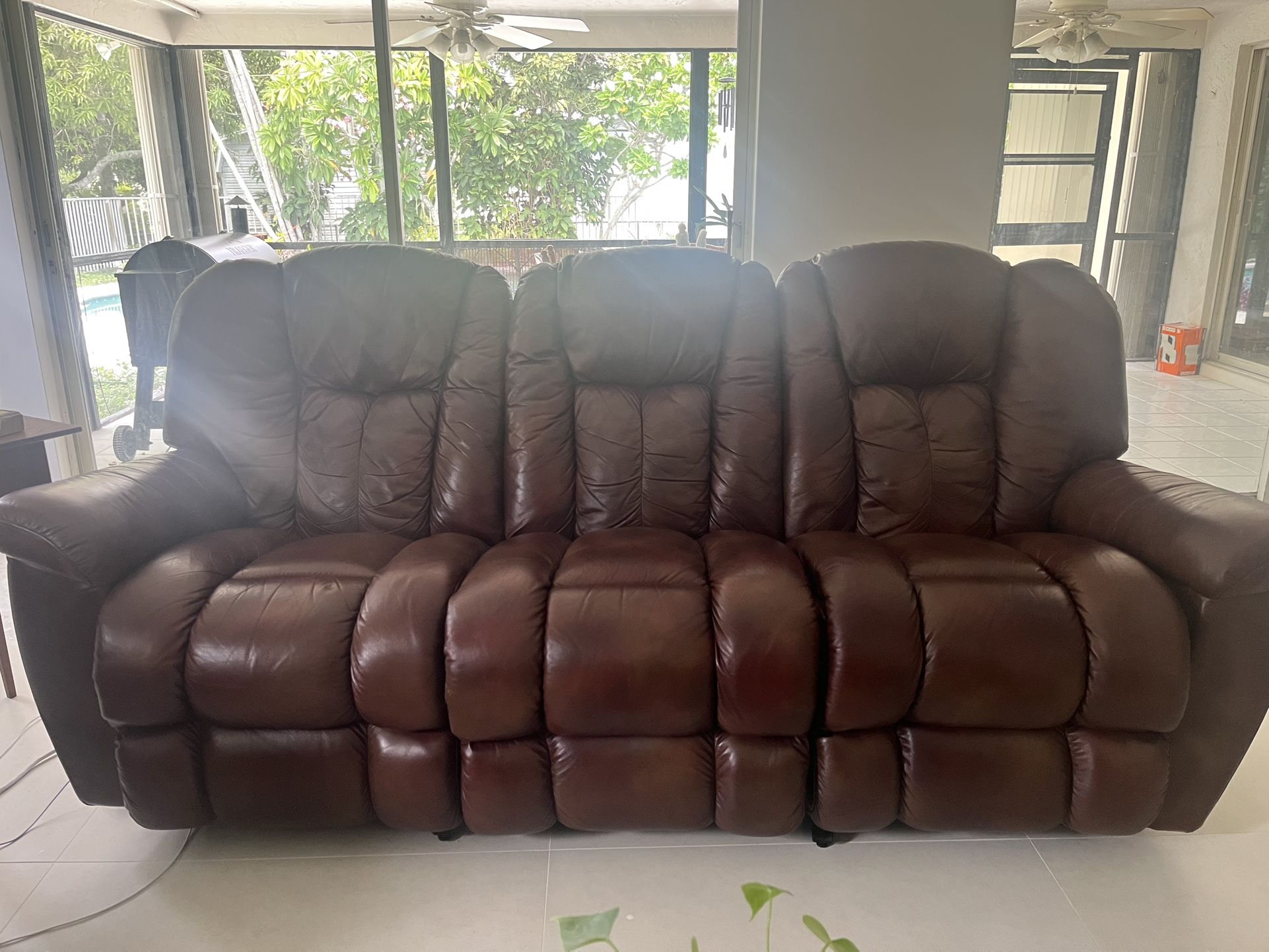La-z-boy Leather reclining sofa