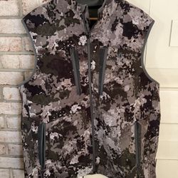 Cabela’s Instinct Hunting Vest XL