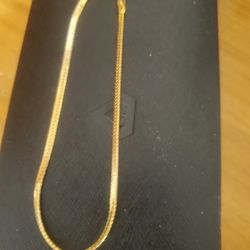 New Pretty 3 Piece Gold Plated Set Comes With 20 Inch Necklace And 8 Inch Bracelet And Ankle Bracelet All For $40 Comes In Box 📦 