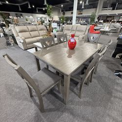 7 Pc Dining Table 