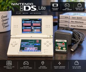 Nintendo DS Lite White + Club House Games + Charger – Tested & Working