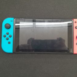 Nintendo Switch in Neon Blue/Neon Red V2
