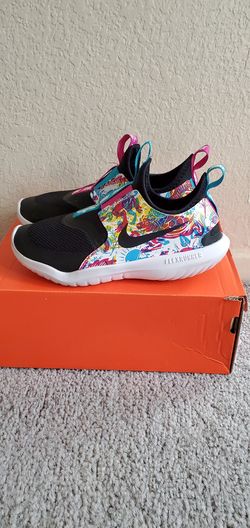 Girls Nike Free Runs