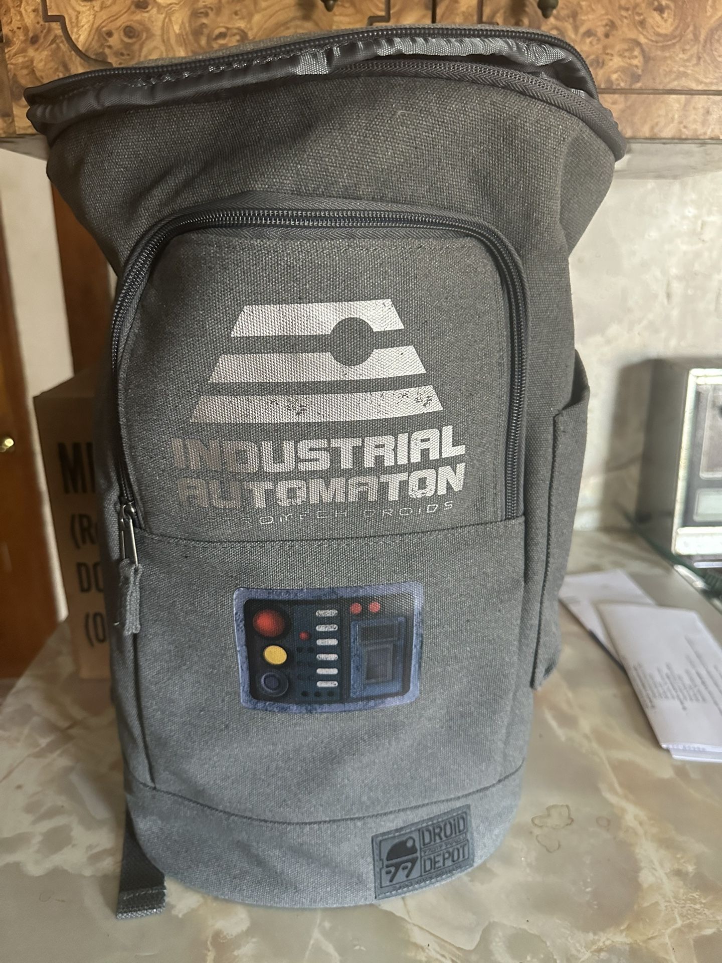 Galaxy’s Edge Droid Bag
