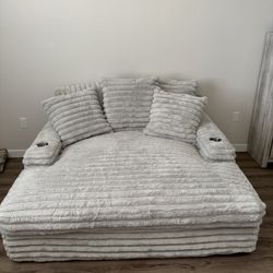 Cuddler Grey Oversized Cuddler Chaise with Cupholder & Usb Port