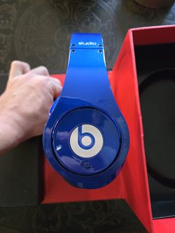 Beats by Dr. Dre Studio Wired Blue Headphones With Box And Case $45 OBO