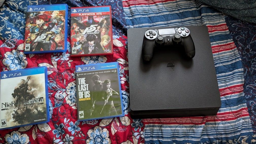 PS4 SLIM
