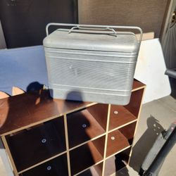 antique cooler in good shape 