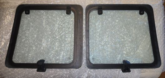 Econoline rear pop-out/vent windows