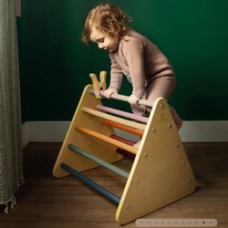 Kids Climbing Gym 