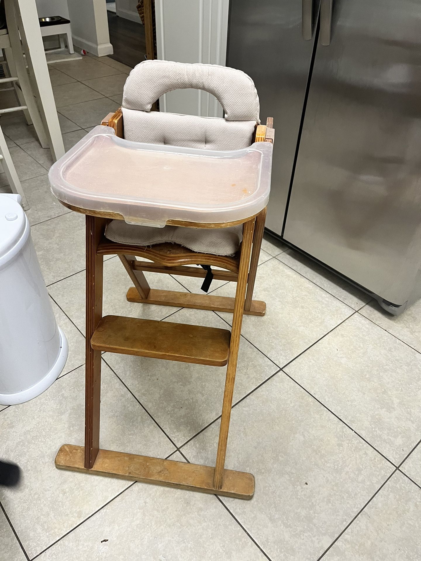 Anka High chair