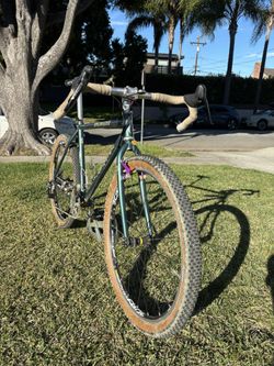 18” Vintage Rockhopper Gravel Bike 12 Speed!