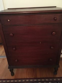2 items- Dresser and Chest of drawers