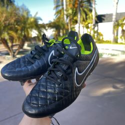 Afståelse spray kugle NEW NIKE TIEMPO LEGEND V SG-PRO Mens Size 7.5 Black for Sale in Poway, CA -  OfferUp