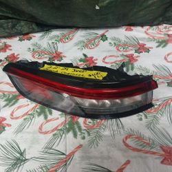 2022-24 Jeep Grand Cherokee Left Tail Light 