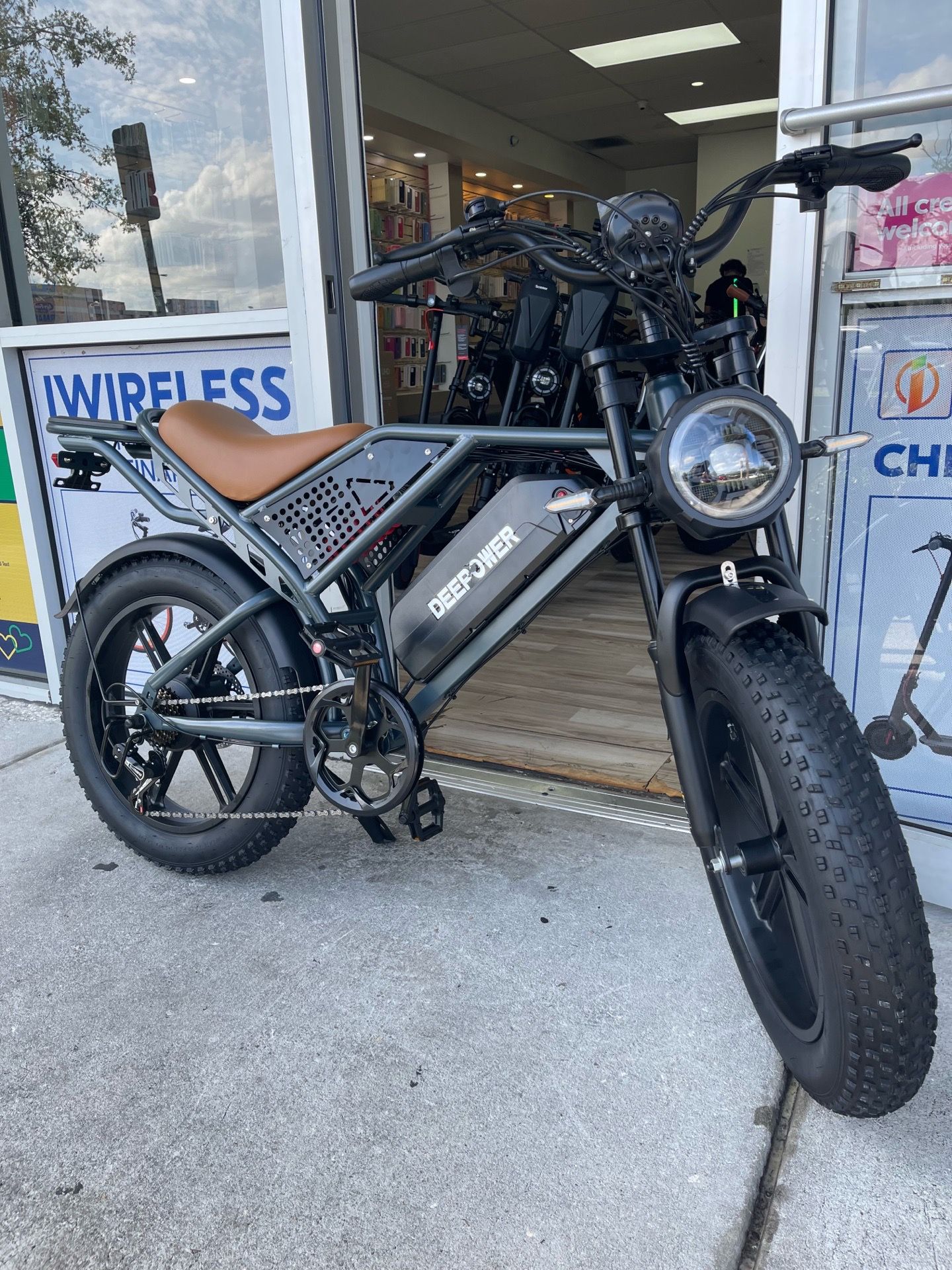 Deepower Electric Bike 35MPH Top Speed 2000watts Peak Financing $49 Down Payment