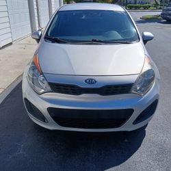 2013 Kia Rio Hatchback 