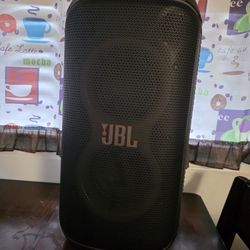 Jbl Partybox Club 120...