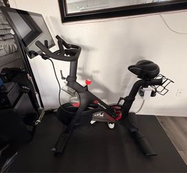 New Peloton bike