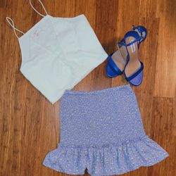 Brand New Lavender Floral Stretchy Mini Skirt Size S