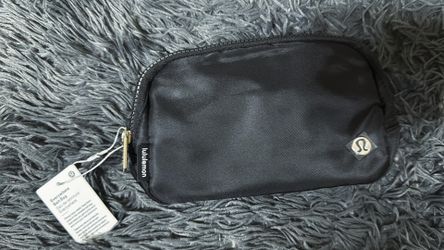 lululemon belt bag