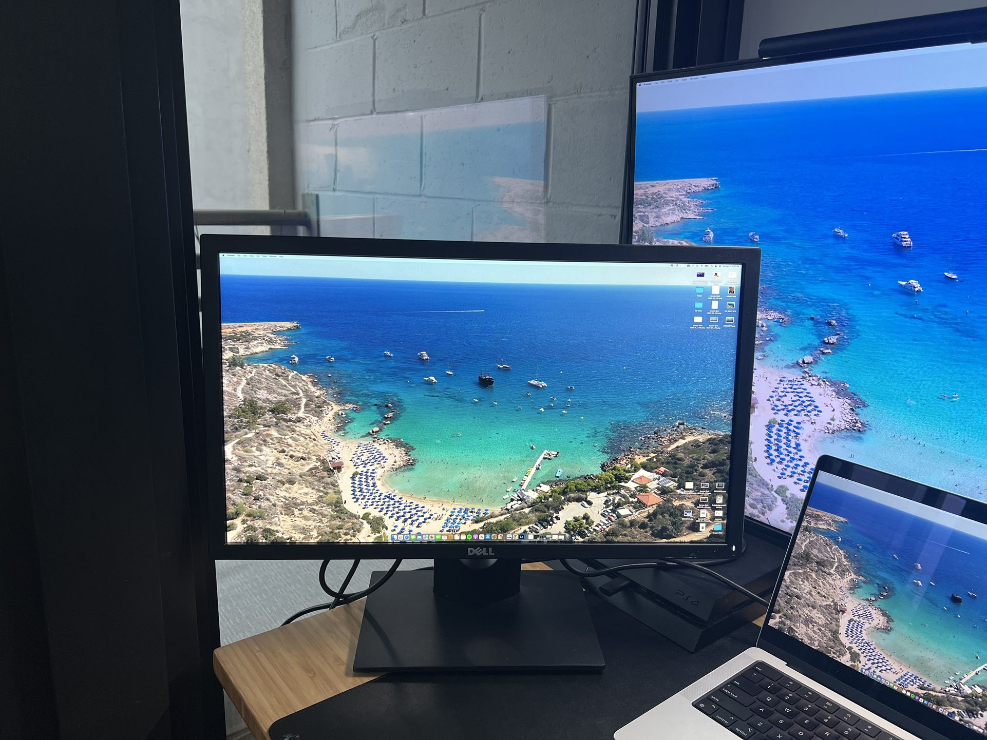 Dell 23” LED IPS Monitor (E2318Hx)