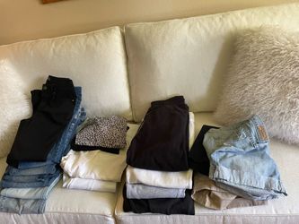 Women’s BundleJeans Pants Shorts Sz Med Levi’s Express