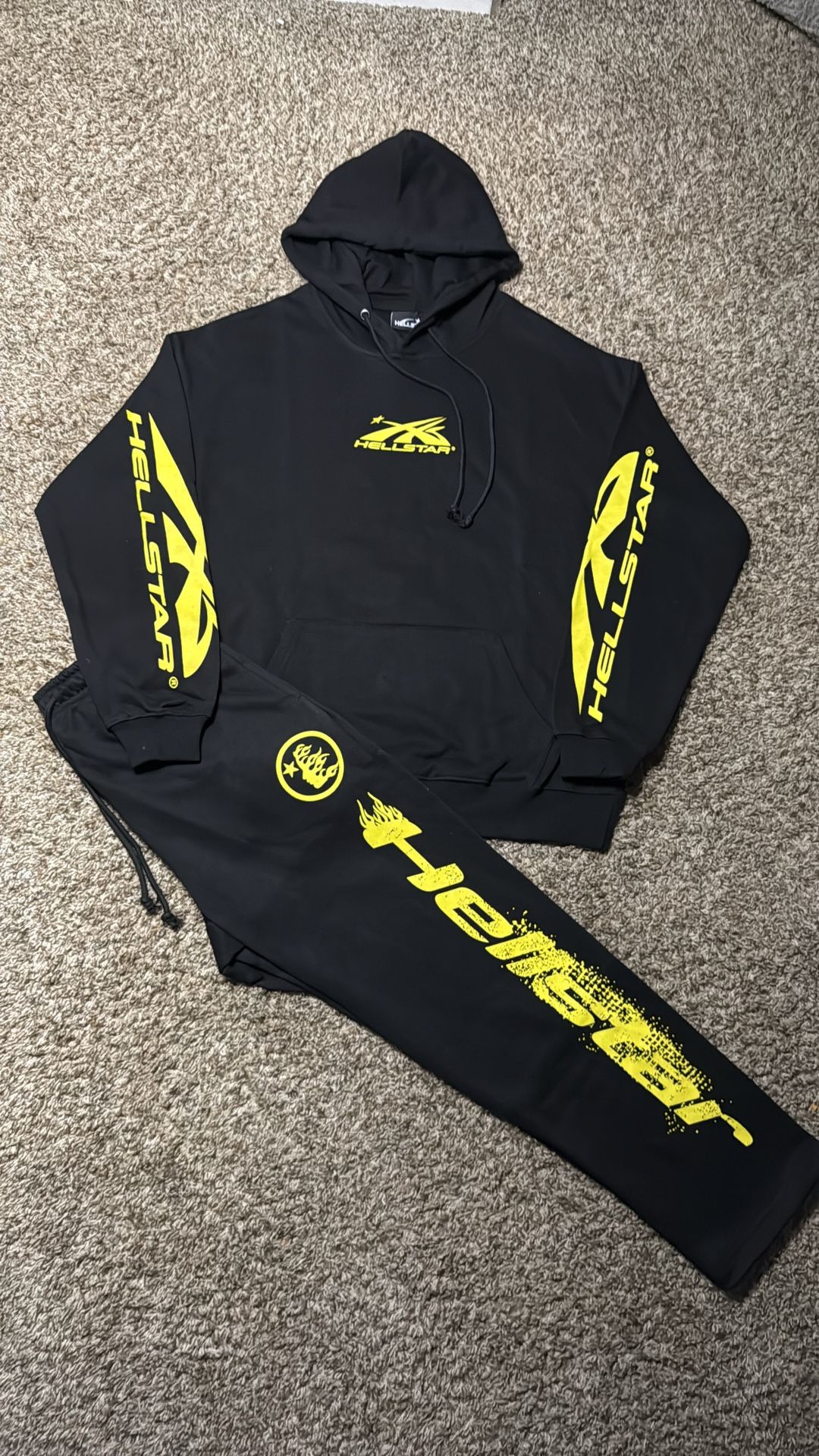 Black And Yellow Hellstar Set