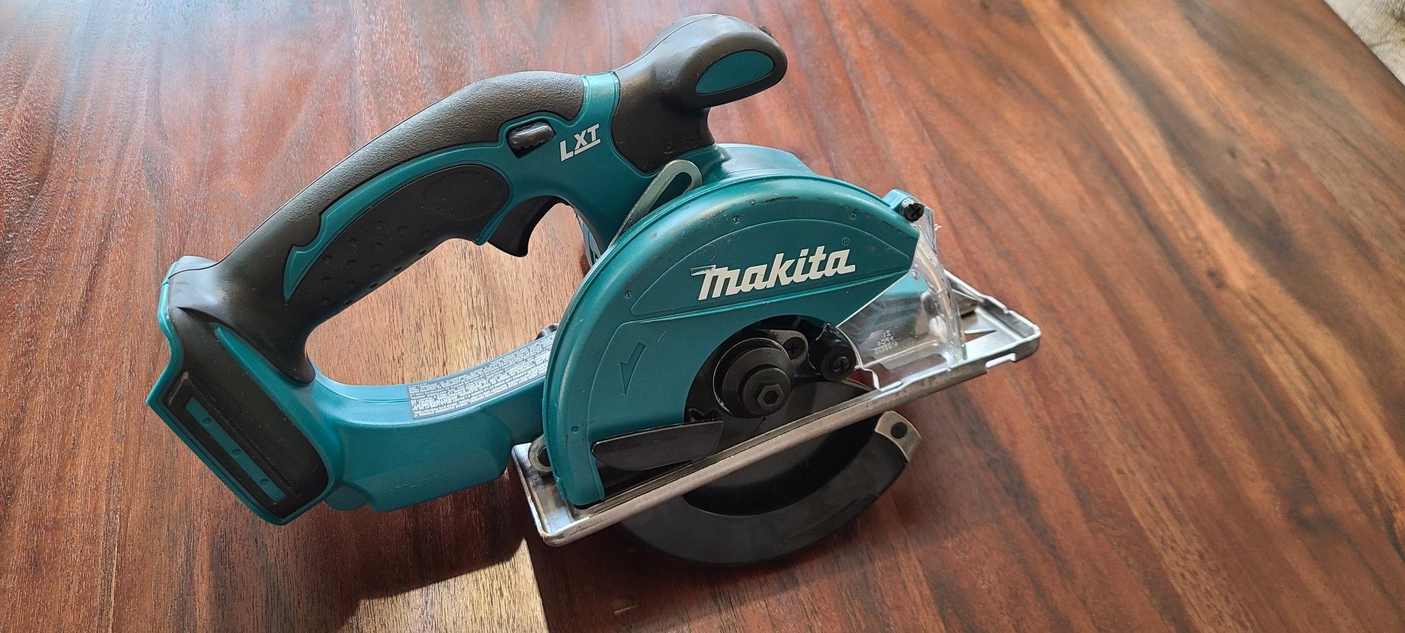 Makita XSC01, battery and charger